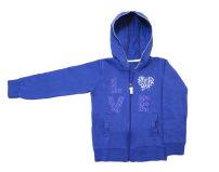 Campera de friza de nena con bolsillo y capucha 