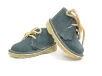 Bota de Gamuza Goma Crepe Con Cordon