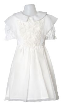 Vestido de Bautismo con cuello y Flores aplicadas en Pechera Mangas Cortas