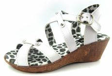 Sandalia Tipo Romana de Cuerina con Taco Chino