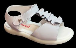 Sandalia Aplique Arrugada Con Velcro Nena 