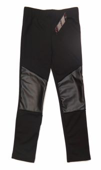 Calza negra con cuerina 