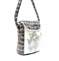 Bolso cambiador pequeño plastificado CUADRICULADO