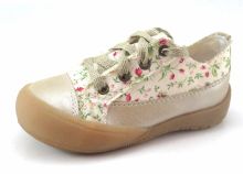  Zapatilla lona Floreada con cordon 