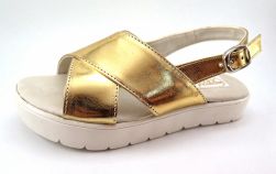 Sandalia Con Plataforma y Hebilla