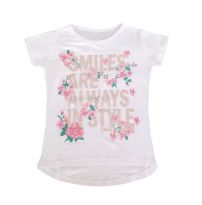 Remera Manga Corta Estampado Smiles Are Always con Glitter y Tachas