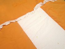 Acolchado Para Cuna Funcional Reversible Combinado Lunares Estampados y Estrellas Bordadas