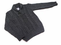 Pullover Con Boton De Madera