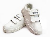 Zapatilla Colegial de Cuerina Con Velcro