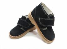 Bota de Gamuza y Velcro Suela de Goma 