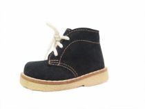 Bota de Gamuza Goma Crepe Con Cordon