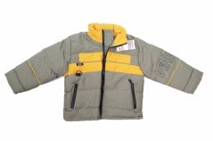 Campera con Wata y Capucha Oculta Bordado en Manga