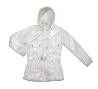 Campera de Microfibra con Wata y Capucha con Piel Desmontable Cinturon con Hebilla