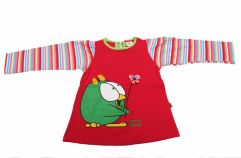 Remera Manga Larga Estampada Con Manga Rayada 