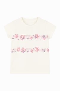 Remera Manga Corta Estampado Flores y Vaquita de San Antonio