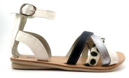 Sandalia con pulsera con hebilla 4 tiras en empeine