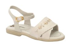 Sandalia con Flores Bordadas