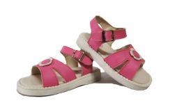 Sandalia con Hebilla y Aplique de Flor