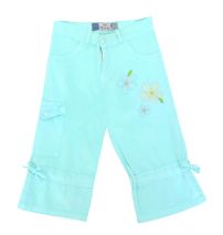 Pescadora de Tela con Flores Bordadas