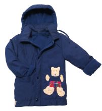 Campera de Gabardina Forrada en Polar con Capucha y Oso Bordado