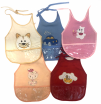 Babero Bordado Con Bolsillo Frontal