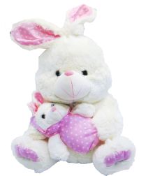 Peluche de conejo sentado y conejito con corazon