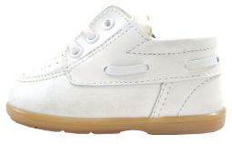 Zapato nautico con cordon y calado