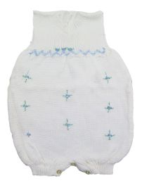 Enterito sin mangas hilo con bordado celeste