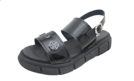 Sandalia charol con flor