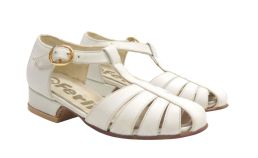 Guillermina Cuero taco y hebilla