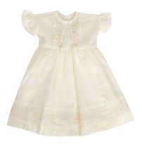 Vestido bautismo seda con guipur y alzorza 