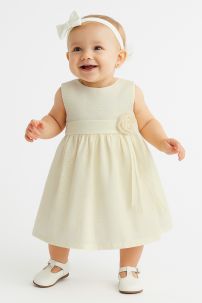 Vestido Broderie con cinta de razo flor