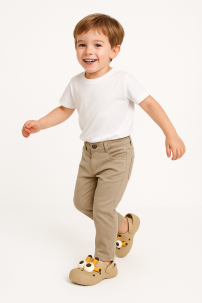 Crocs Sandalia Playera Con Pin Jirafa