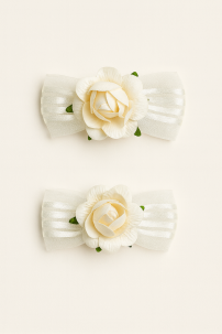 Moño pinza con flor para el cabello