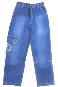 Pantalon cargo jean clasico con estampa en bolsiilo