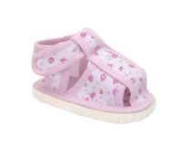 Sandalia floreada velcro con base