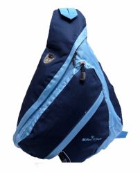 Mochila Miko Club Celeste/blanca 1 correa triangular