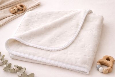 Manta Con Relieve  Piel Y Picot