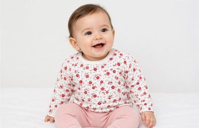 Buzo Con Friza Frizado Estampado con Florcitas