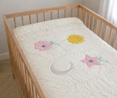 Acolchado Cuna Funcional Estampado Sol - Luna - Flor