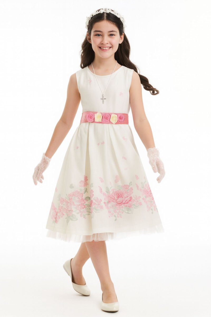 Vestido Blanco Con Flores Con Faja En Razo Y Flores Aplicadas En La Faja