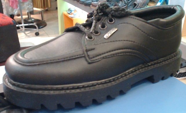 Zapato Colegial Canadiense