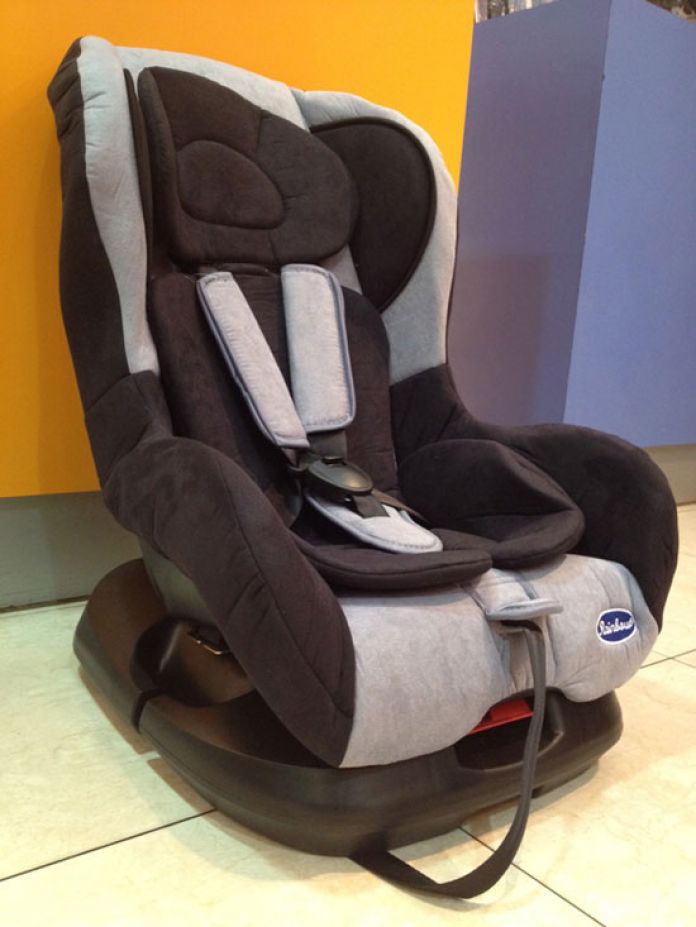 Butaca de auto MAJESTIC - PLUSH (0 - 18 KG)  MULTIPOSICION