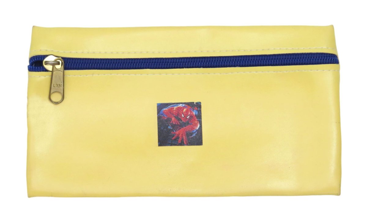 Cartuchera Amarilla con 1 cierre con estampado de personajes