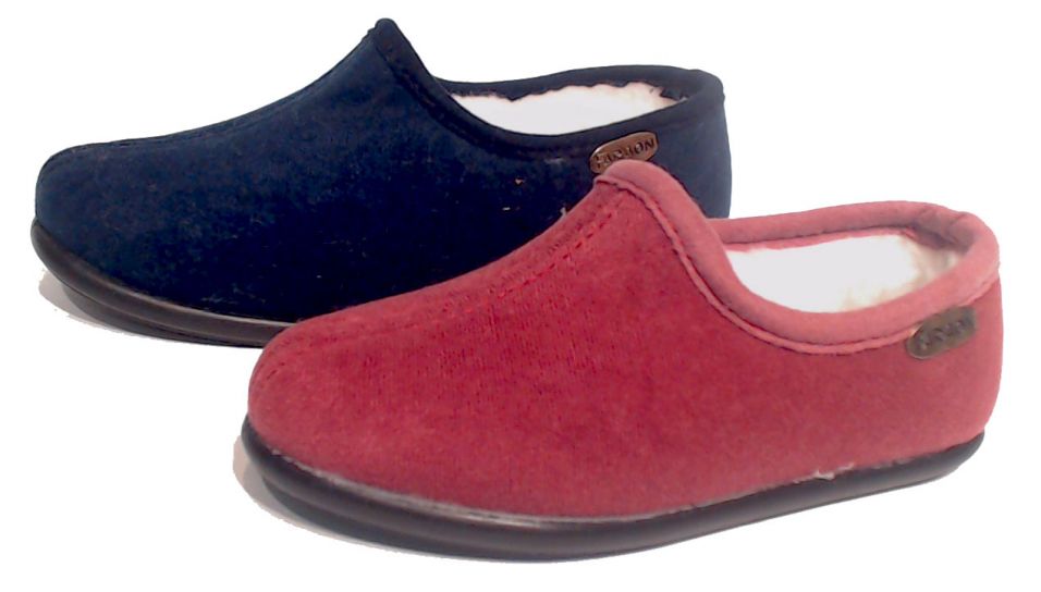 Pantufla Cerrada Tipo Zapatilla