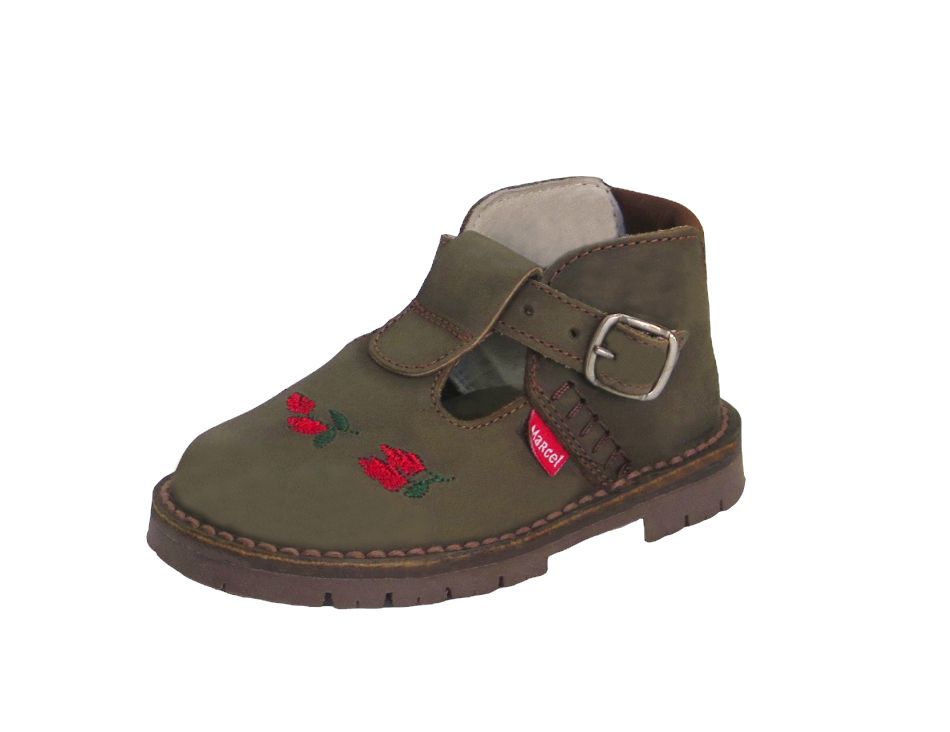 Media Bota Botita Guillermina Nobuk