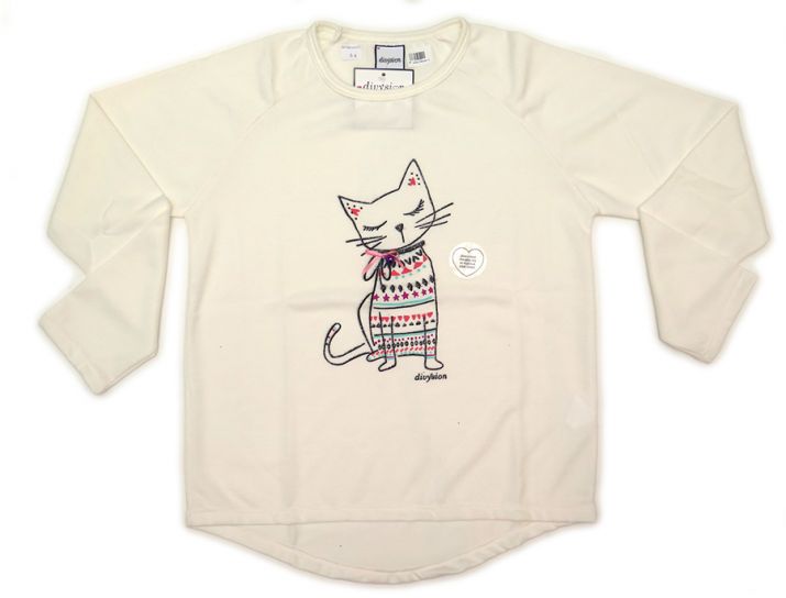 REMERA DE NENA CON ESTAMPADO