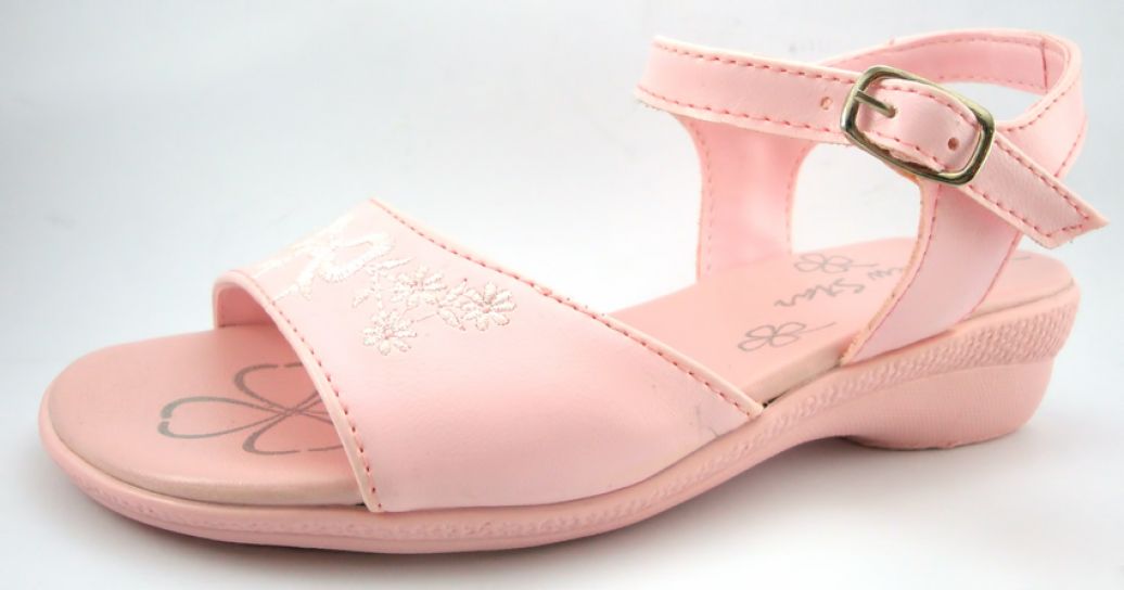 Sandalia Bordada flores con hebilla