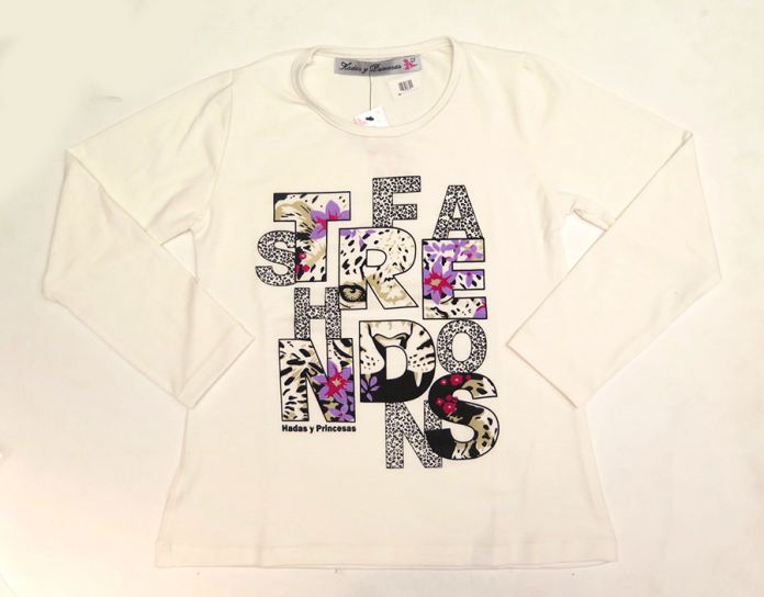 Remera Manga Larga Estampada Letras Animal Print