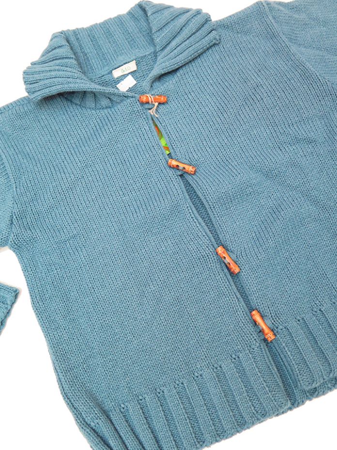 Saquito Tejido con Botones de Madera